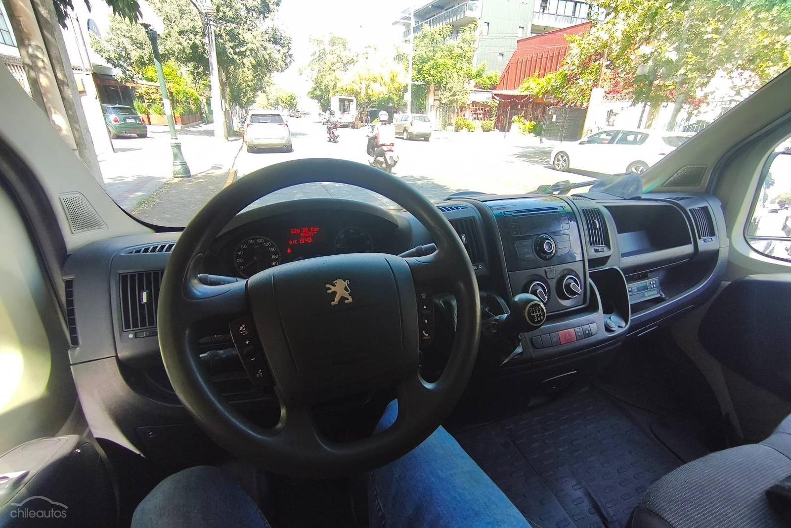 Peugeot Boxer — foto 10 de 10