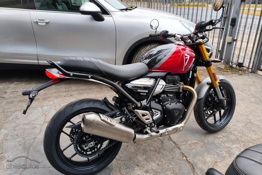 Triumph Speed 400 — foto 6 de 14