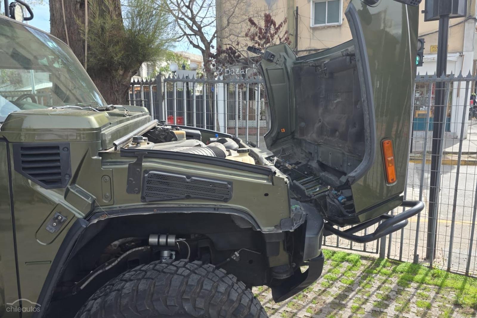 Hummer H2 — foto 5 de 19