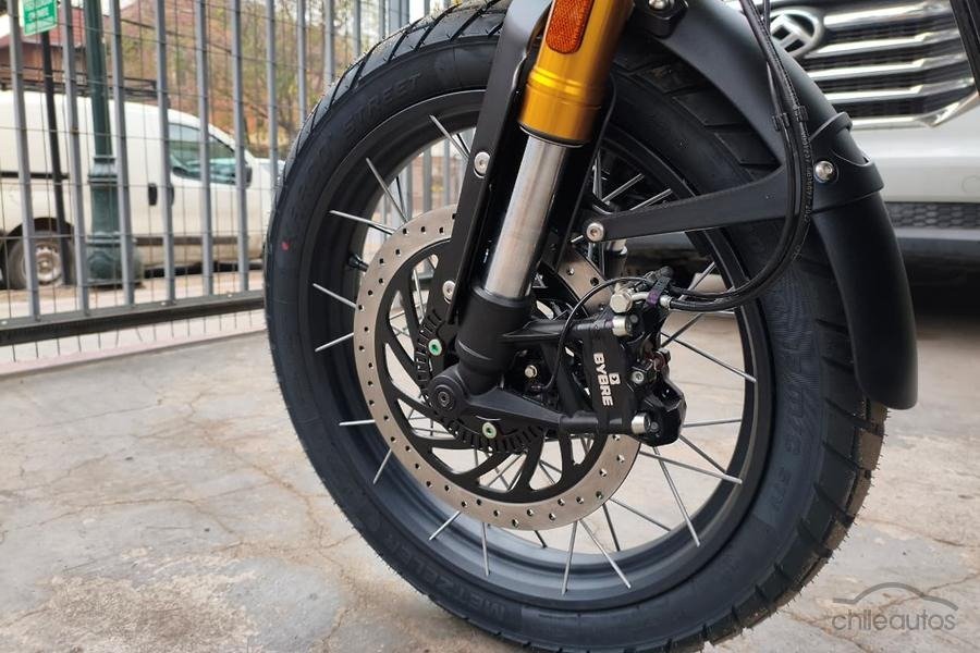 Triumph Scrambler Xc400 — foto 11 de 15