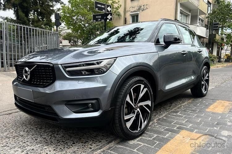 Volvo XC40 — foto 10 de 10