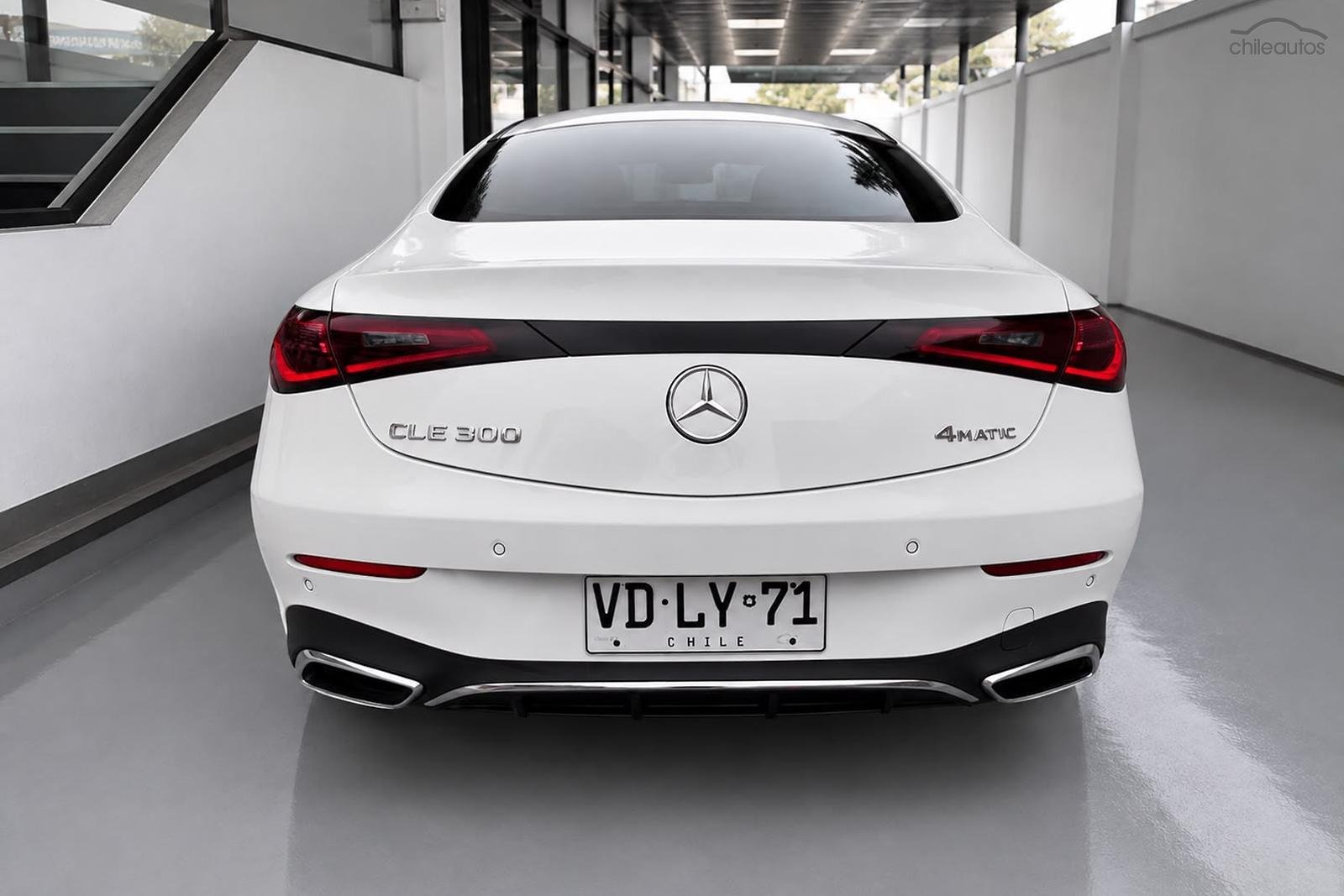 Mercedes-Benz Cle300 — foto 5 de 18